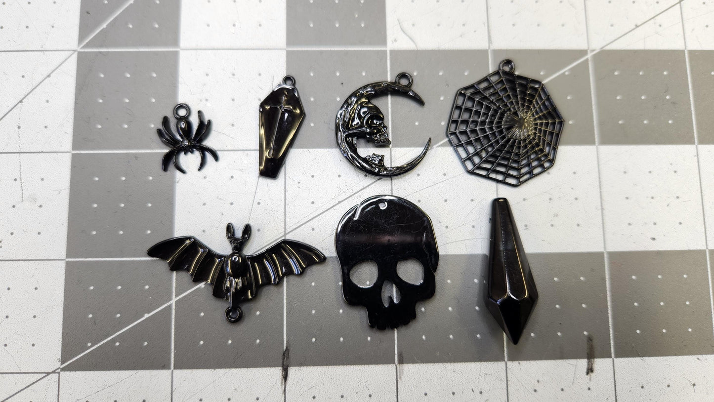 🔥LAST DAY 50% OFF🖤Gothic Black DreamCatcher Mobile with Crystals & Bats🎁Buy 2 Free Shipping