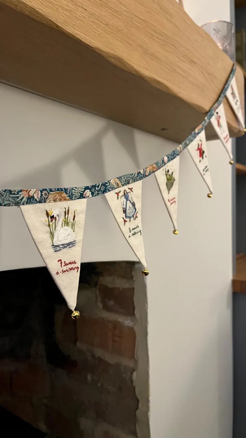 🎄🚩 12 Days of Christmas Hand - Embroidered Bunting: Craft Your Festive Tradition